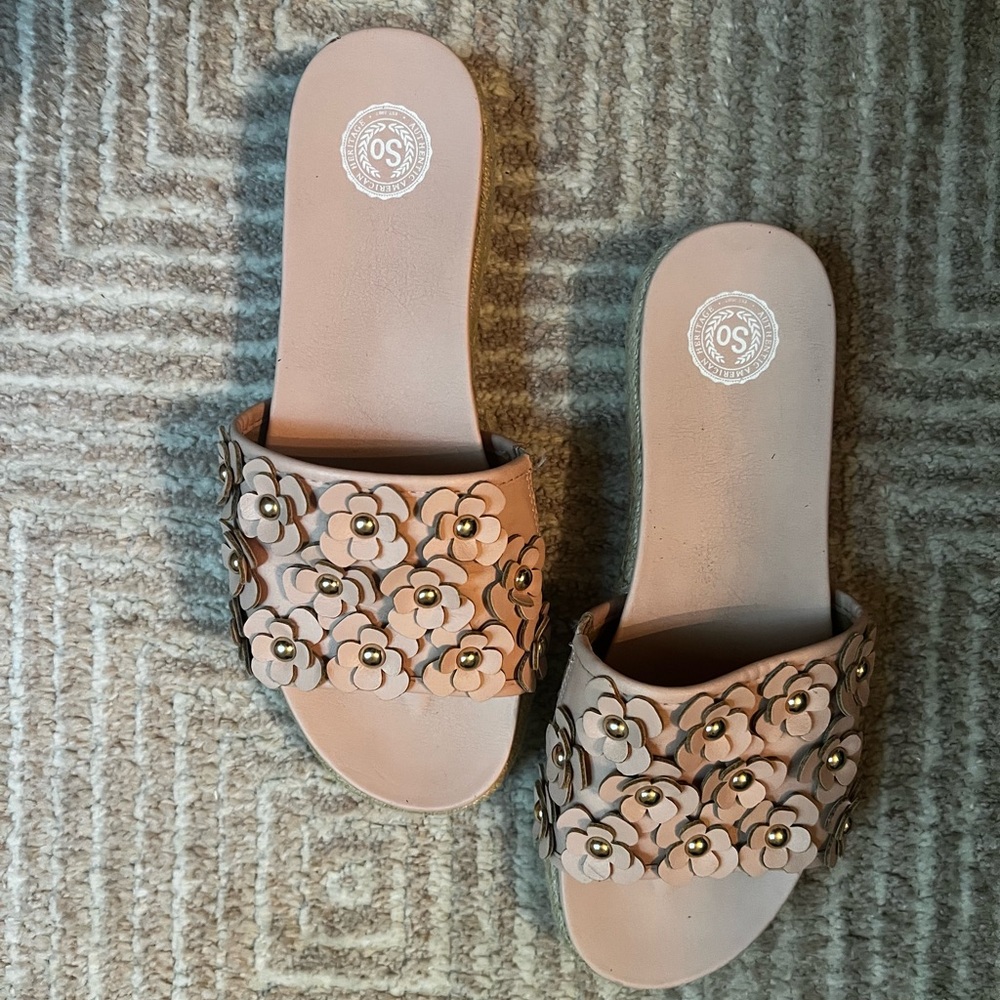 Women's Light Pink Floral Slide Sandals